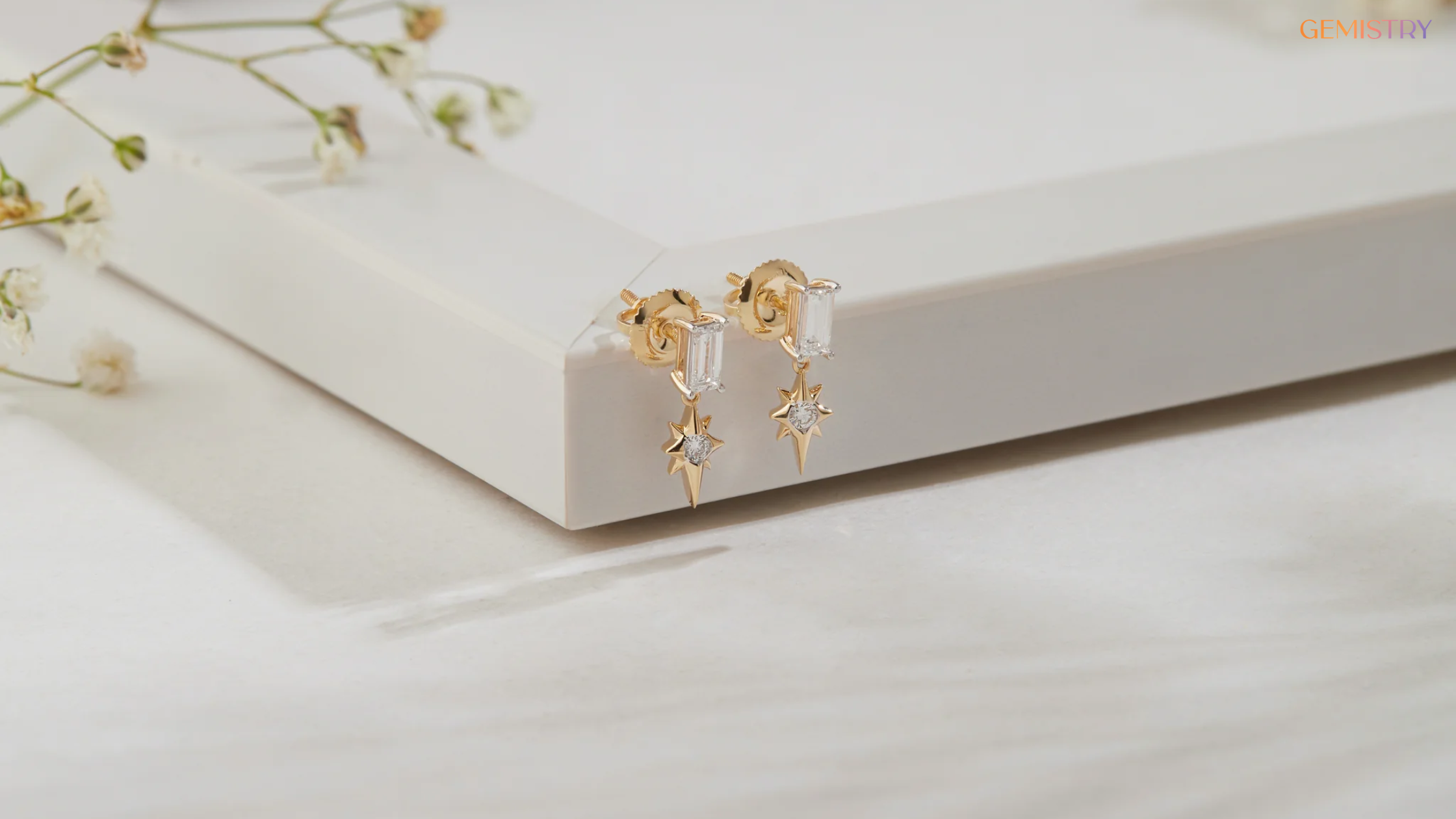 Guide to Buying Diamond Earrings Online This Festive Season